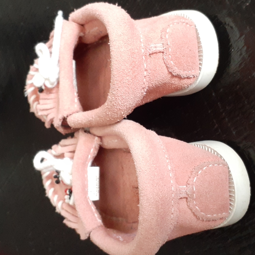MINNETONKA MOCCASINS - Picture 3 of 7